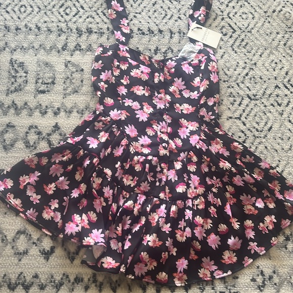 Black Floral Print Wide Leg Romper - Picture 5 of 5